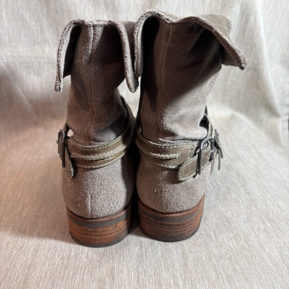 MATISSE Sz 9.5 Prospector Straps Buckles Slip On Suede Flat Heel  Ankle Booties - Picture 8 of 10